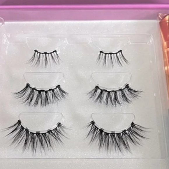 NEW MOXIELASH Sassy Kit Magnetic Lashes Silk & Min - Picture 3 of 3
